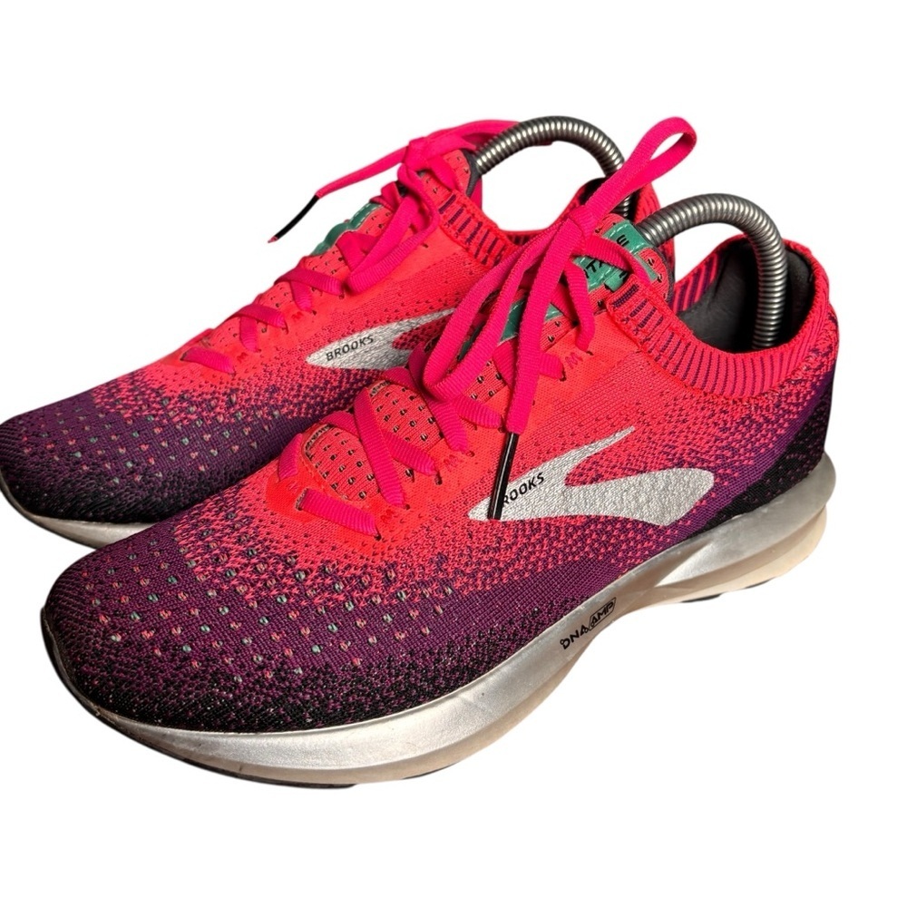 Brooks Levitate 2 Running Shoes in Purple and Coral – Women’s 8.5